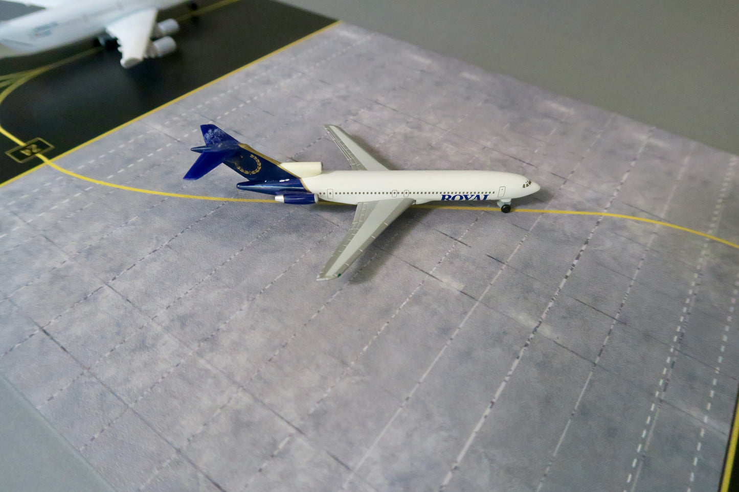 "Z4 Parking Spot" Parkposition Airport 1:500 Diorama z.B. für Herpa Modelle