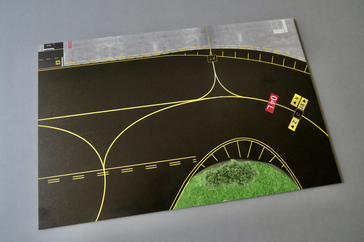 "Taxiway C" Airport 1:500 Diorama