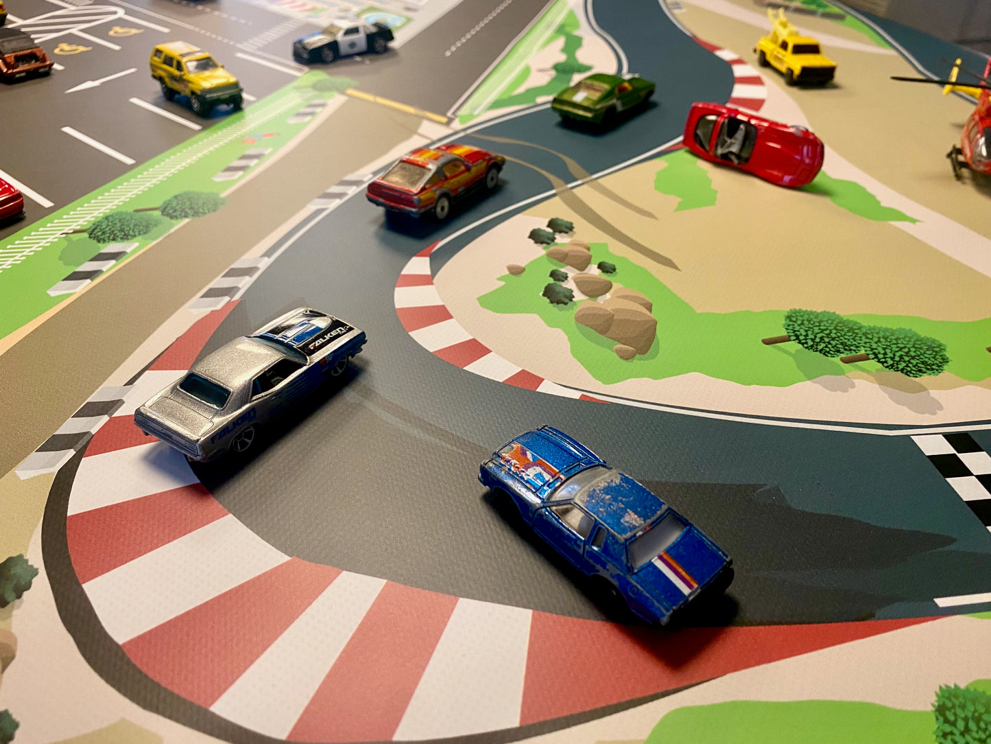Cars! Riesige Spielmatte - z.B. für Matchbox, Hot Wheels, Siku 2x1m! Realistisch